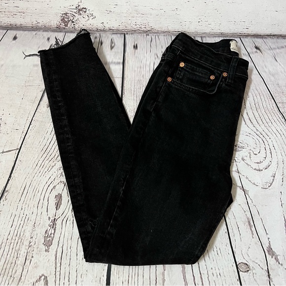 We The Free Denim - We The Free Skinny Button fly Raw Hem Jeans Black Size 26